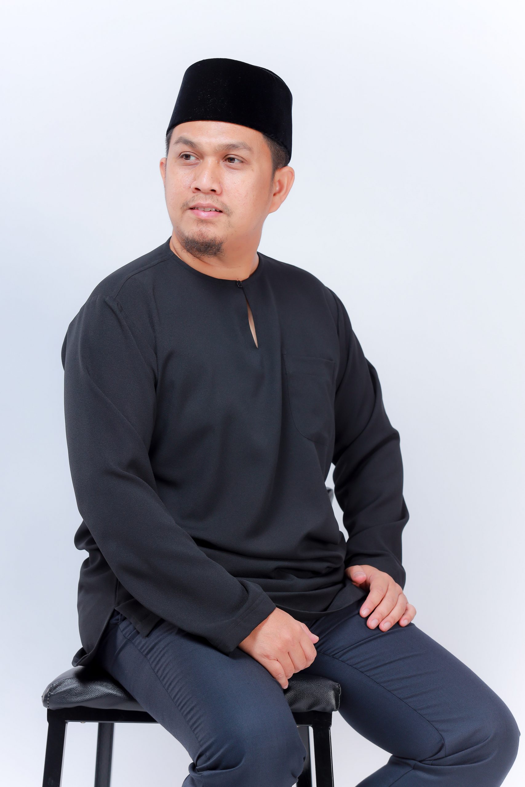 AFIN8332